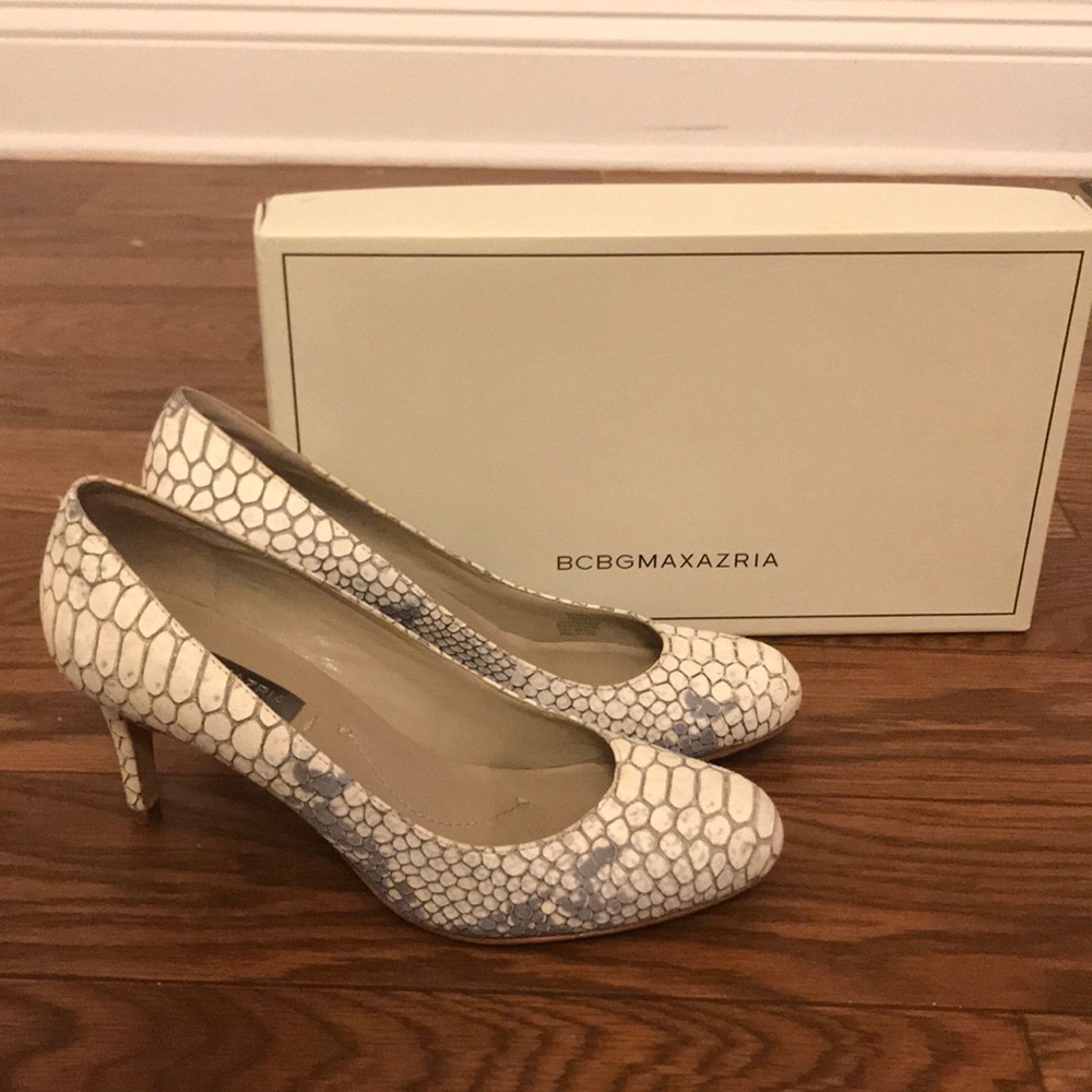 BCBGMAXAZRIA shoes
